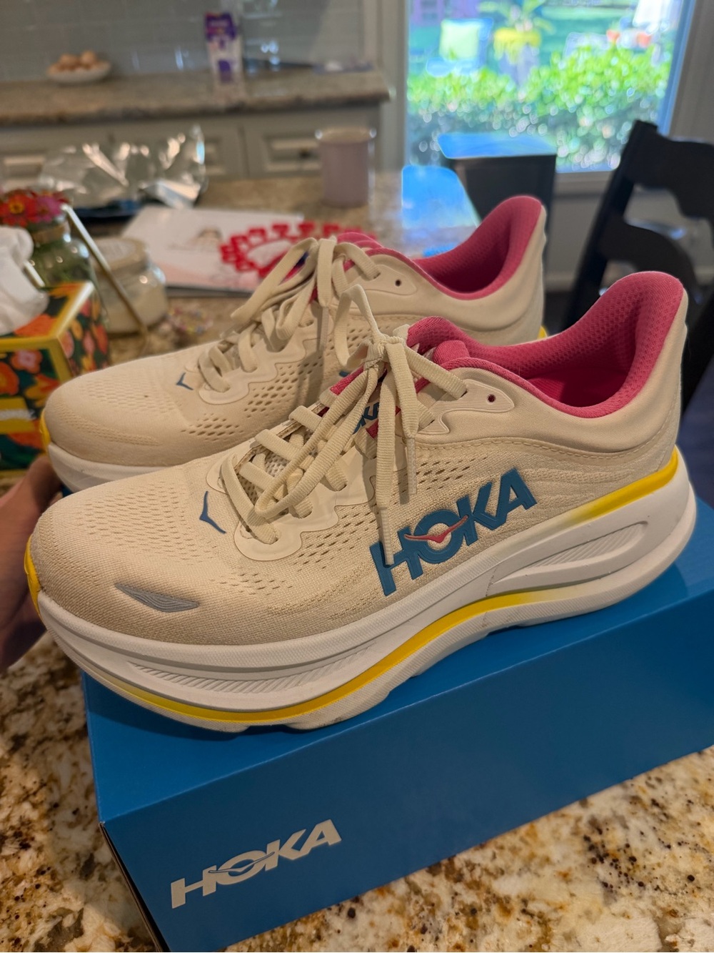 HOKA Bondi 9 - Picture 3 of 5